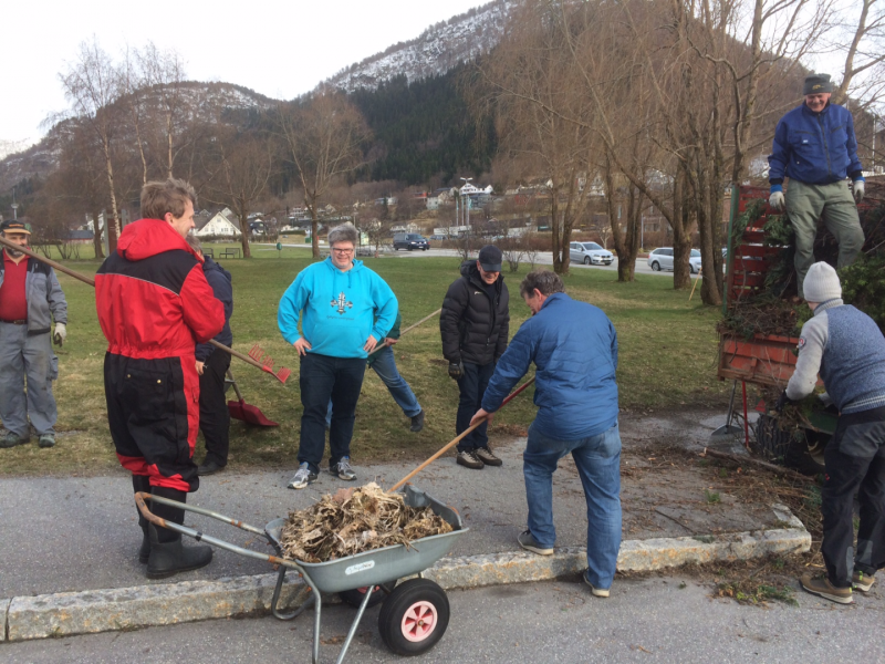 Rotarydugnad i Kyrkjeparken 26. april