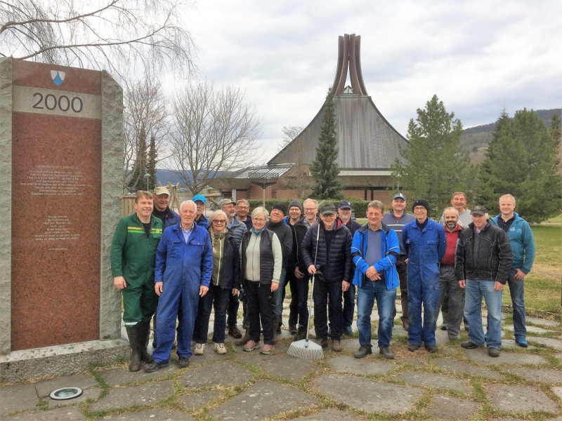 Dugnad i Kyrkjeparken