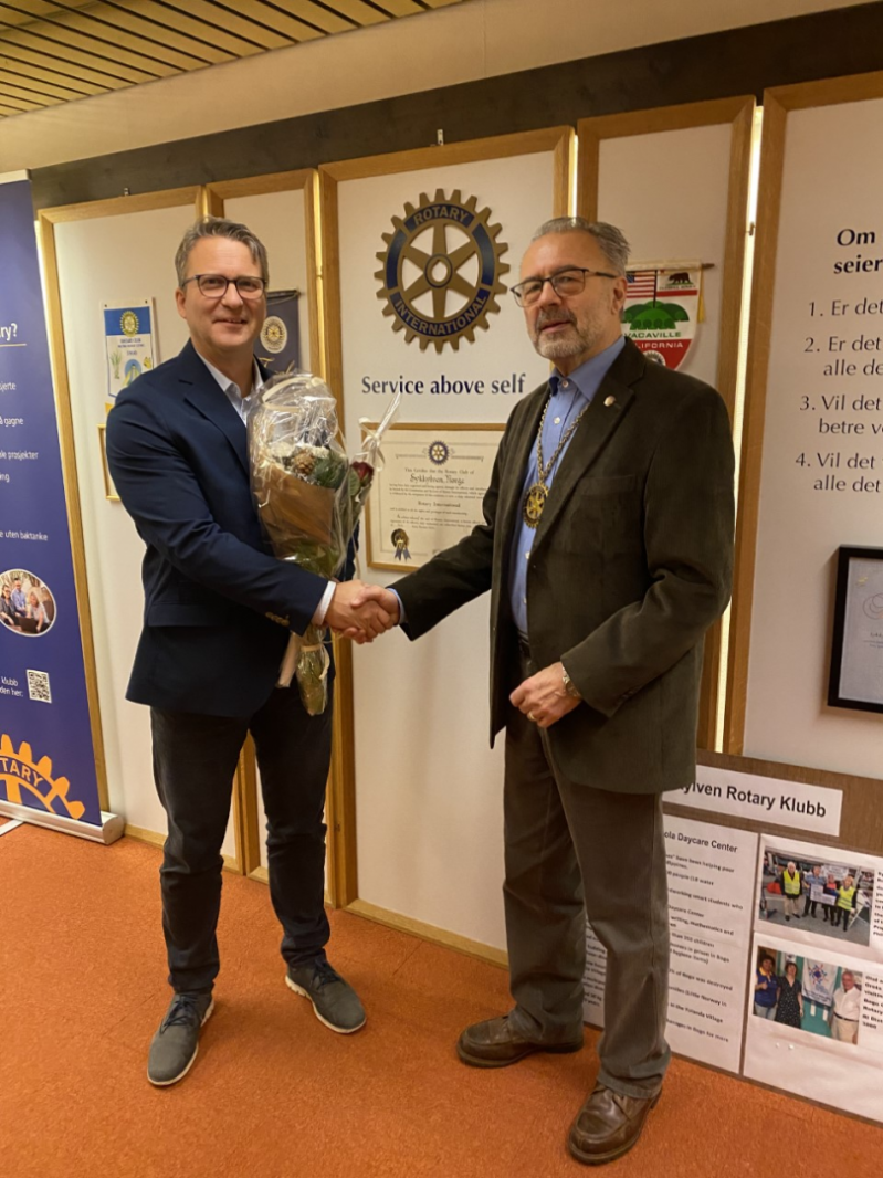 Julemøte og opptak av nytt medlem