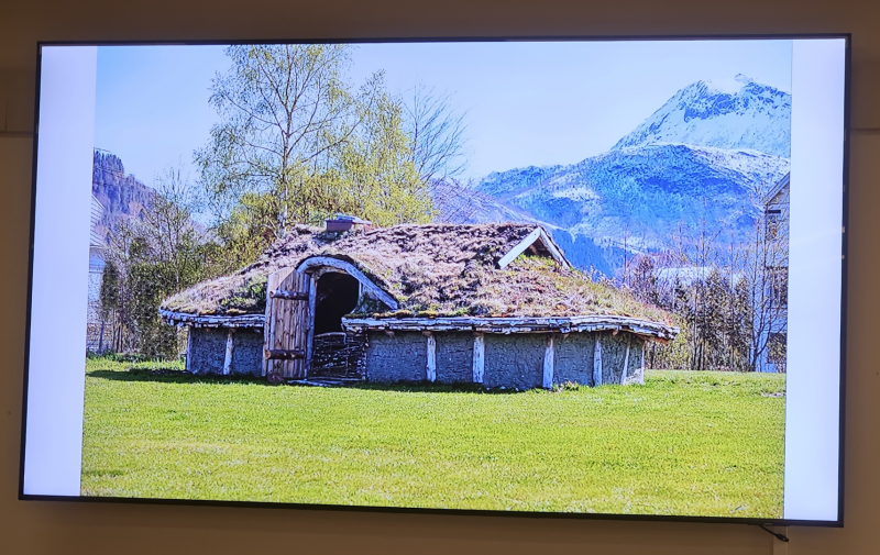 Medlemsmøte med besøk i Bronsealderhuset